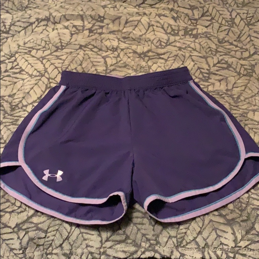 Women’s purple under armour shorts size small